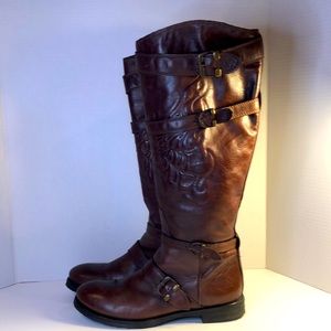 Below the knees boots